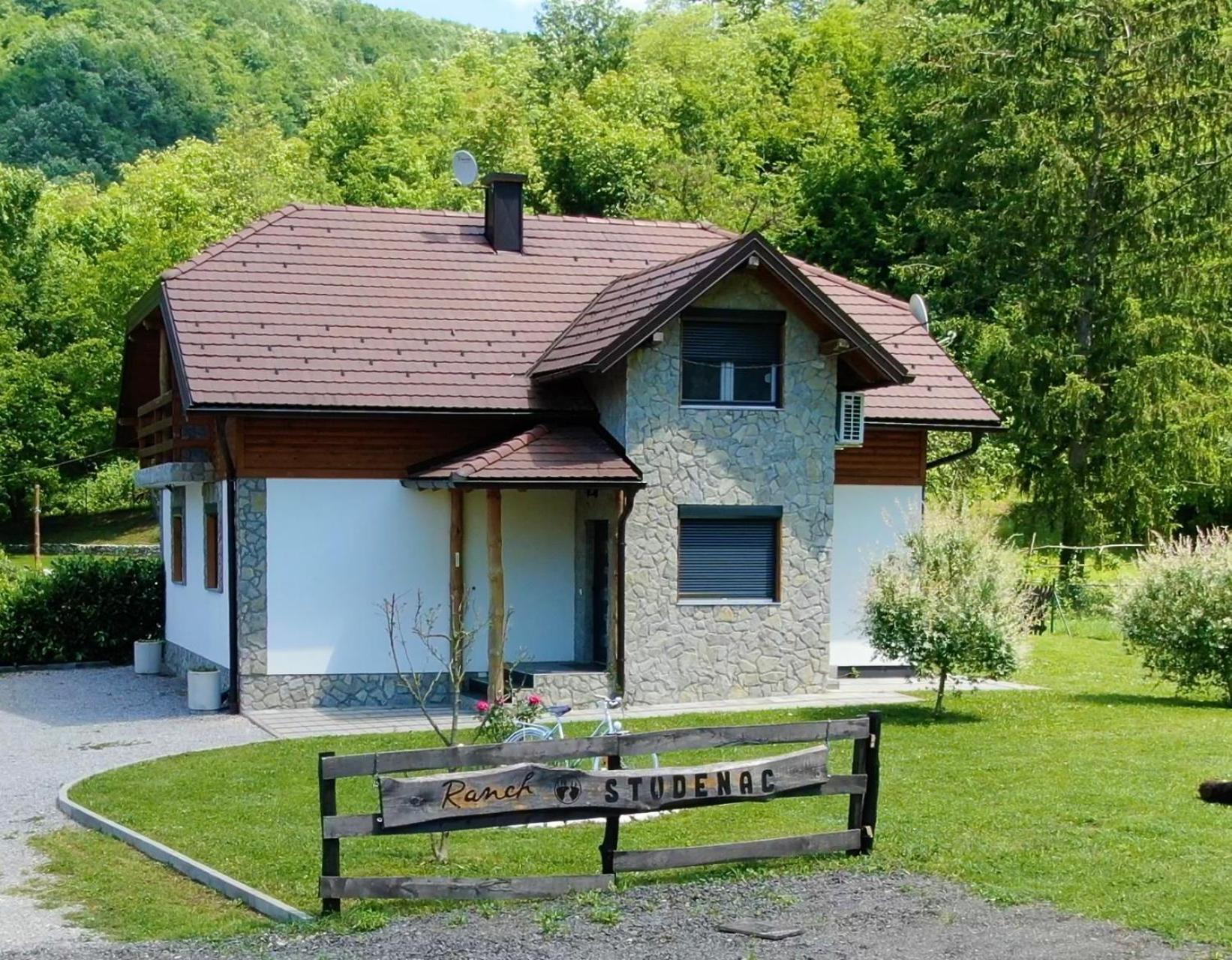 Villa Vacation House Studenac Bihać Exterior foto